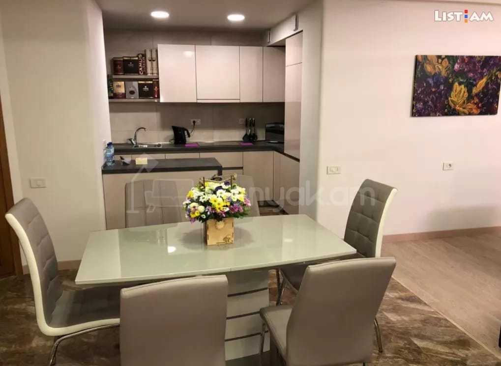 3 Սենյականոց Բնակարան Նորակառույցում, 80քմ, 7/12 հարկ, Դիզայներական Վերանորոգված