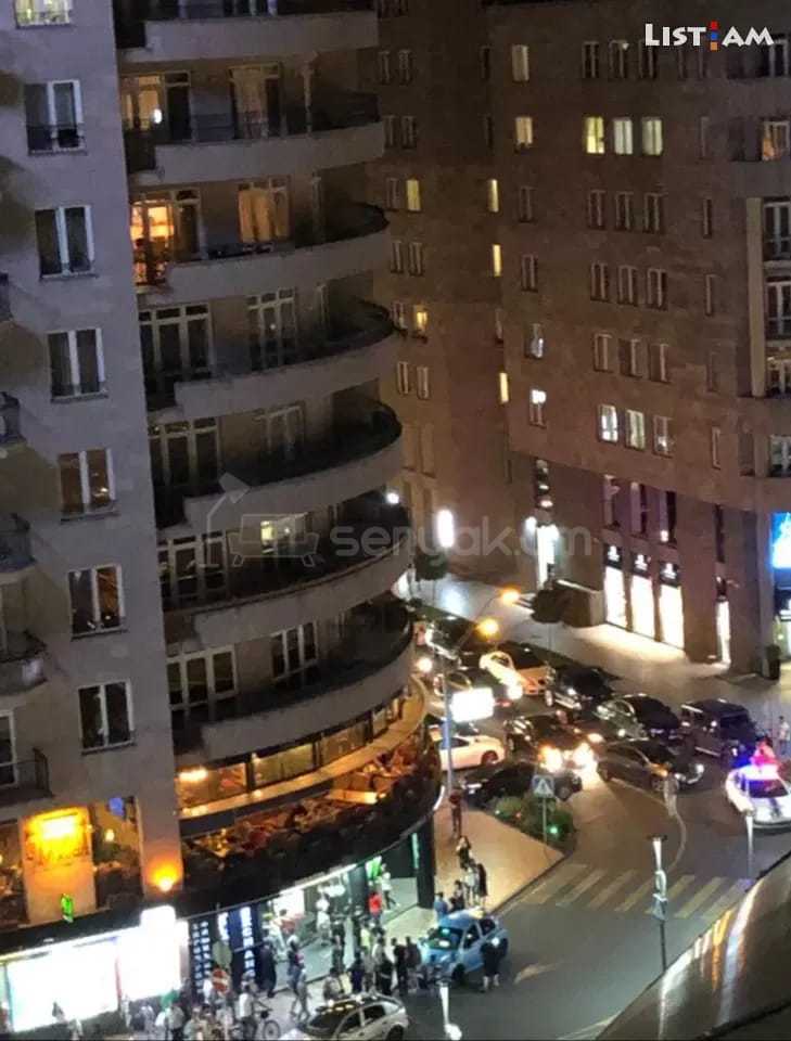 3 Սենյականոց Բնակարան Նորակառույցում, 80քմ, 7/12 հարկ, Դիզայներական Վերանորոգված