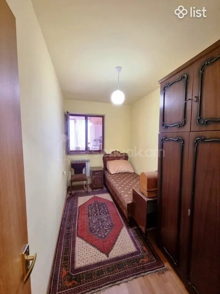 3 Սենյականոց Բնակարան, 70քմ, 8/9 հարկ, Կոսմետիկ Վերանորոգված, Կահավորված