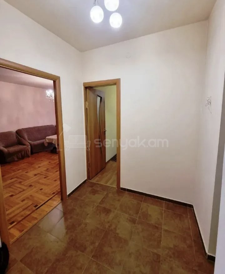 2 Սենյականոց Բնակարան Քարե Շենքում, 58քմ, 2/5 հարկ, Կապիտալ Վերանորոգված, Կահավորված, Արևկող