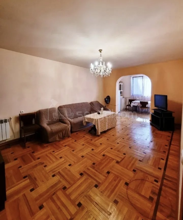 2 Սենյականոց Բնակարան Քարե Շենքում, 58քմ, 2/5 հարկ, Կապիտալ Վերանորոգված, Կահավորված, Արևկող