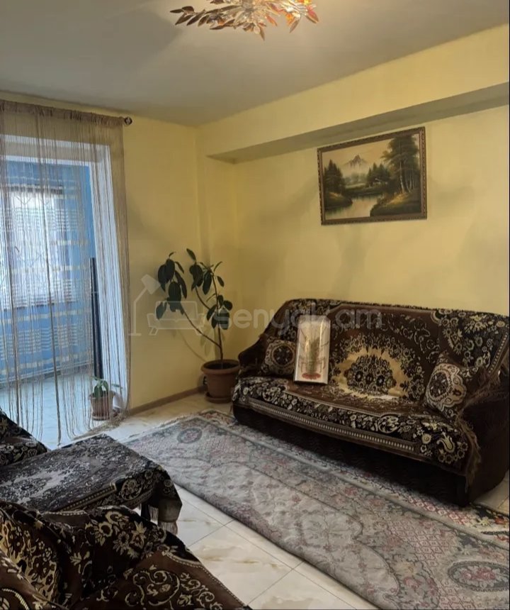 1 Սենյականոց Բնակարան Քարե Շենքում, 45քմ, 3/5 հարկ, Կապիտալ Վերանորոգված, Կահավորված, Արևկող