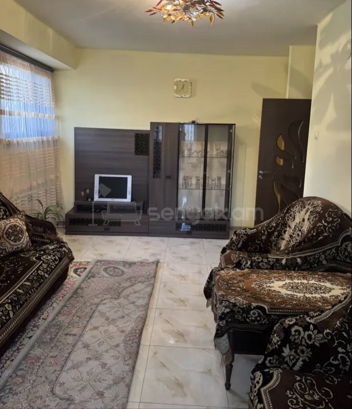 1 Սենյականոց Բնակարան Քարե Շենքում, 45քմ, 3/5 հարկ, Կապիտալ Վերանորոգված, Կահավորված, Արևկող