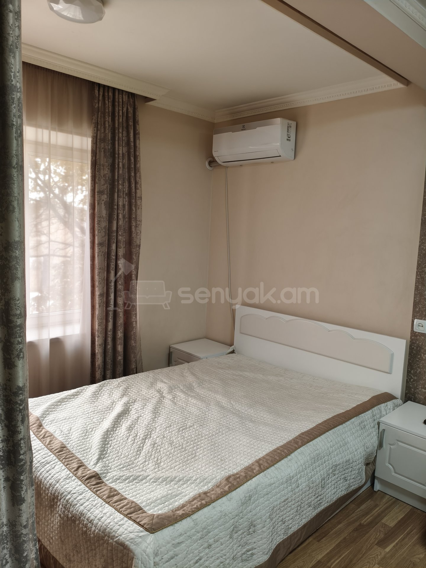 1 Սենյականոց Բնակարան Քարե Շենքում, 42քմ, 2/5 հարկ, Կապիտալ Վերանորոգված, Կահավորված, Արևկող