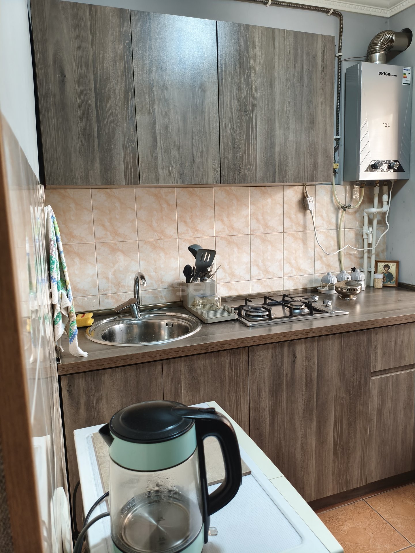 1 Սենյականոց Բնակարան Քարե Շենքում, 42քմ, 2/5 հարկ, Կապիտալ Վերանորոգված, Կահավորված, Արևկող