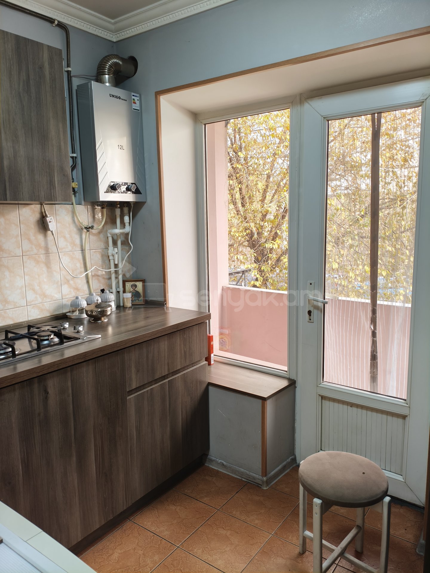 1 Սենյականոց Բնակարան Քարե Շենքում, 42քմ, 2/5 հարկ, Կապիտալ Վերանորոգված, Կահավորված, Արևկող