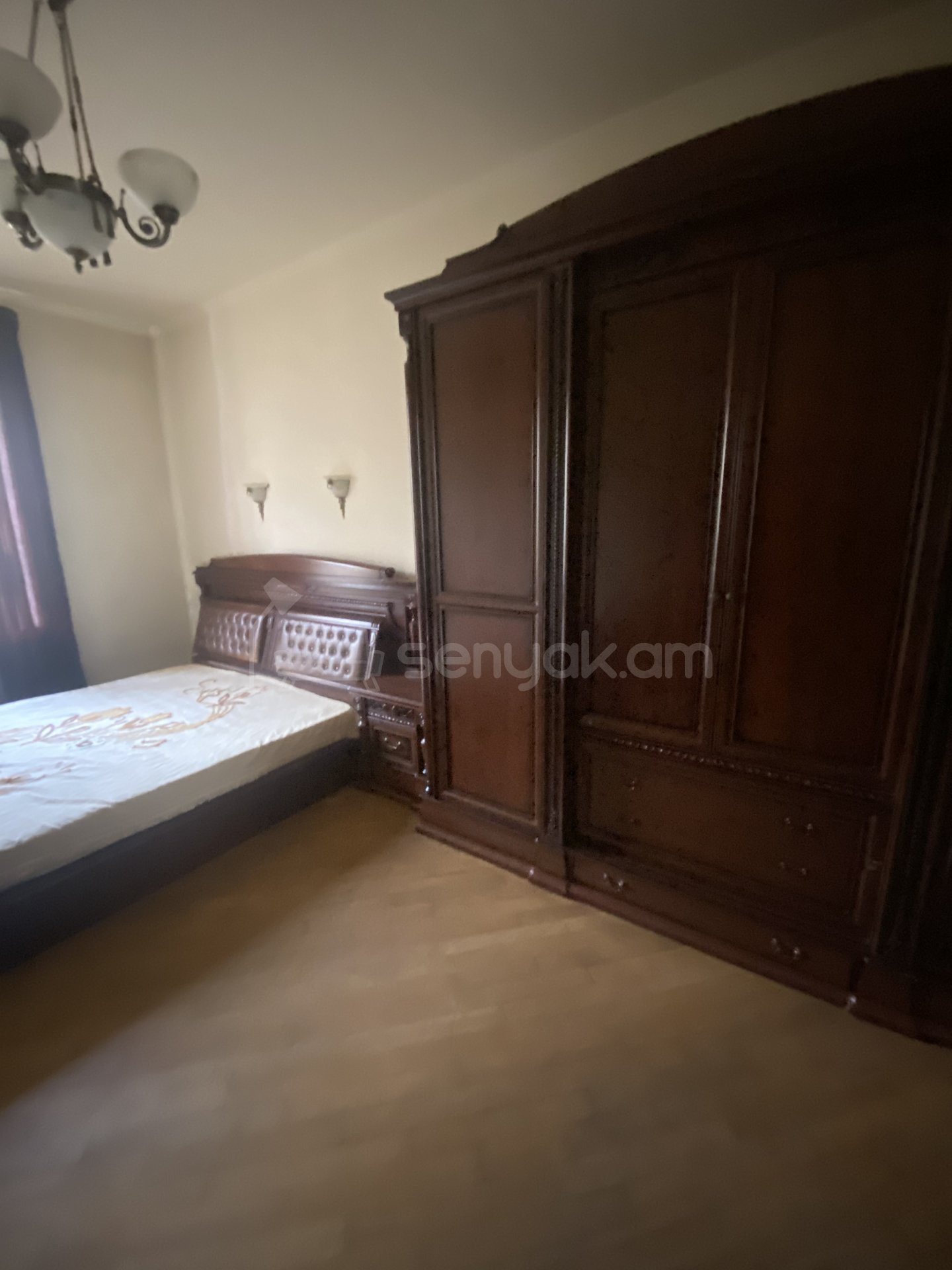 3 Սենյականոց Բնակարան Քարե Շենքում, 82քմ, 2/5 հարկ, Դիզայներական Վերանորոգված, Կահավորված, Արևկող