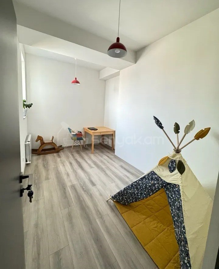 3 Սենյականոց Բնակարան Նորակառույցում, 92քմ, 12/16 հարկ, Կապիտալ Վերանորոգված