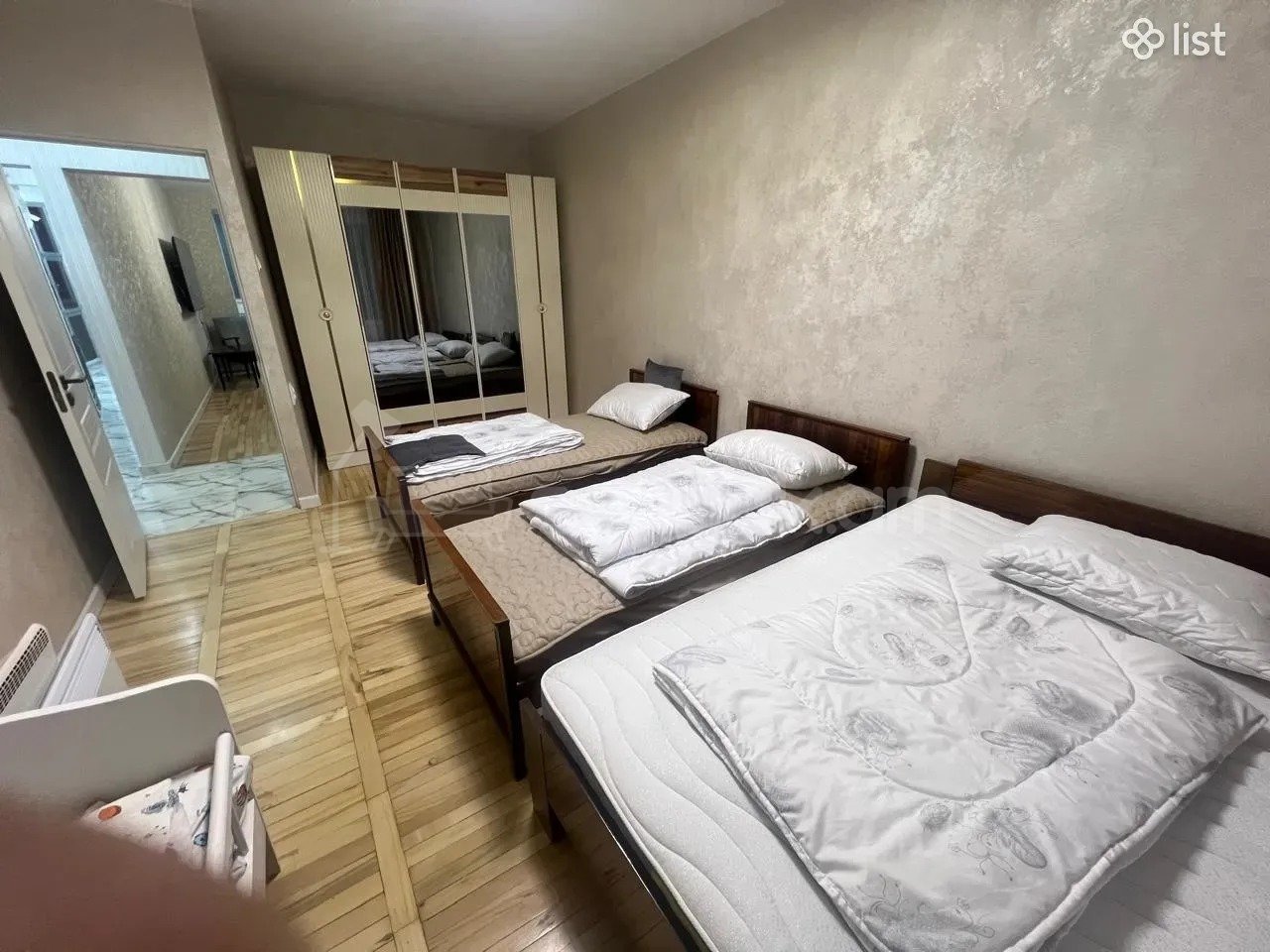 3 Սենյականոց Բնակարան Քարե Շենքում, 75քմ, 4/5 հարկ, Կապիտալ Վերանորոգված