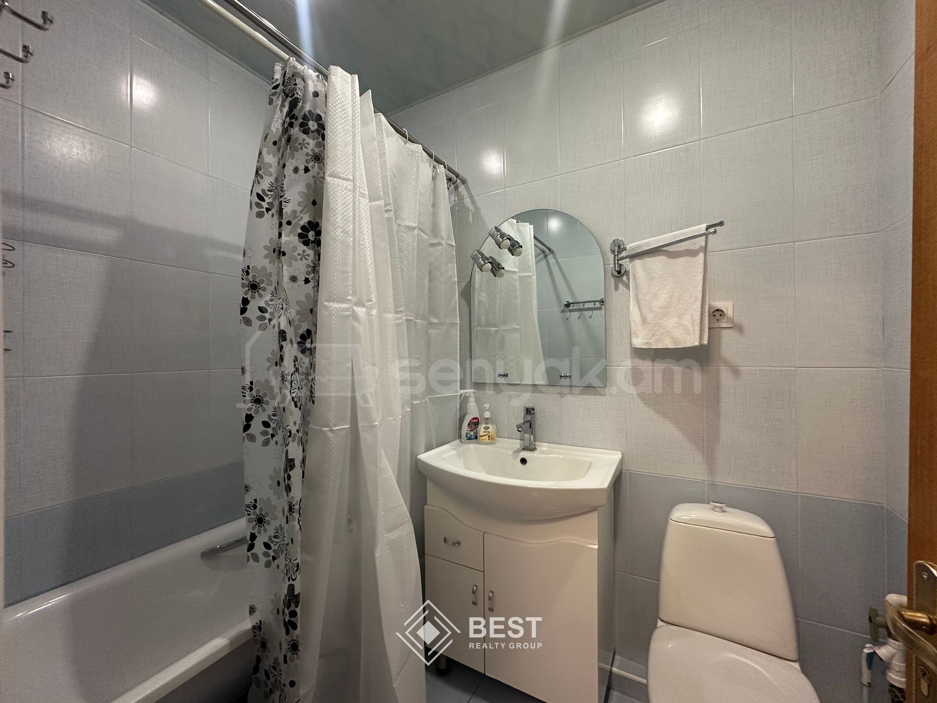 2 Սենյականոց Բնակարան Նորակառույցում, 76քմ, 11/14 հարկ, Կապիտալ Վերանորոգված, Կահավորված, Արևկող