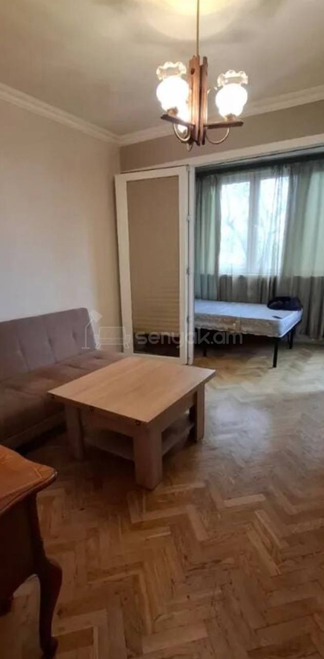 2 Սենյականոց Բնակարան Քարե Շենքում, 50քմ, 4/5 հարկ, Կոսմետիկ Վերանորոգված, Կահավորված