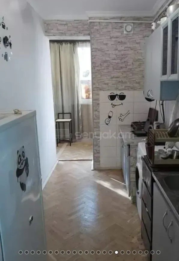 2 Սենյականոց Բնակարան Քարե Շենքում, 50քմ, 4/5 հարկ, Նորմալ Վիճակում