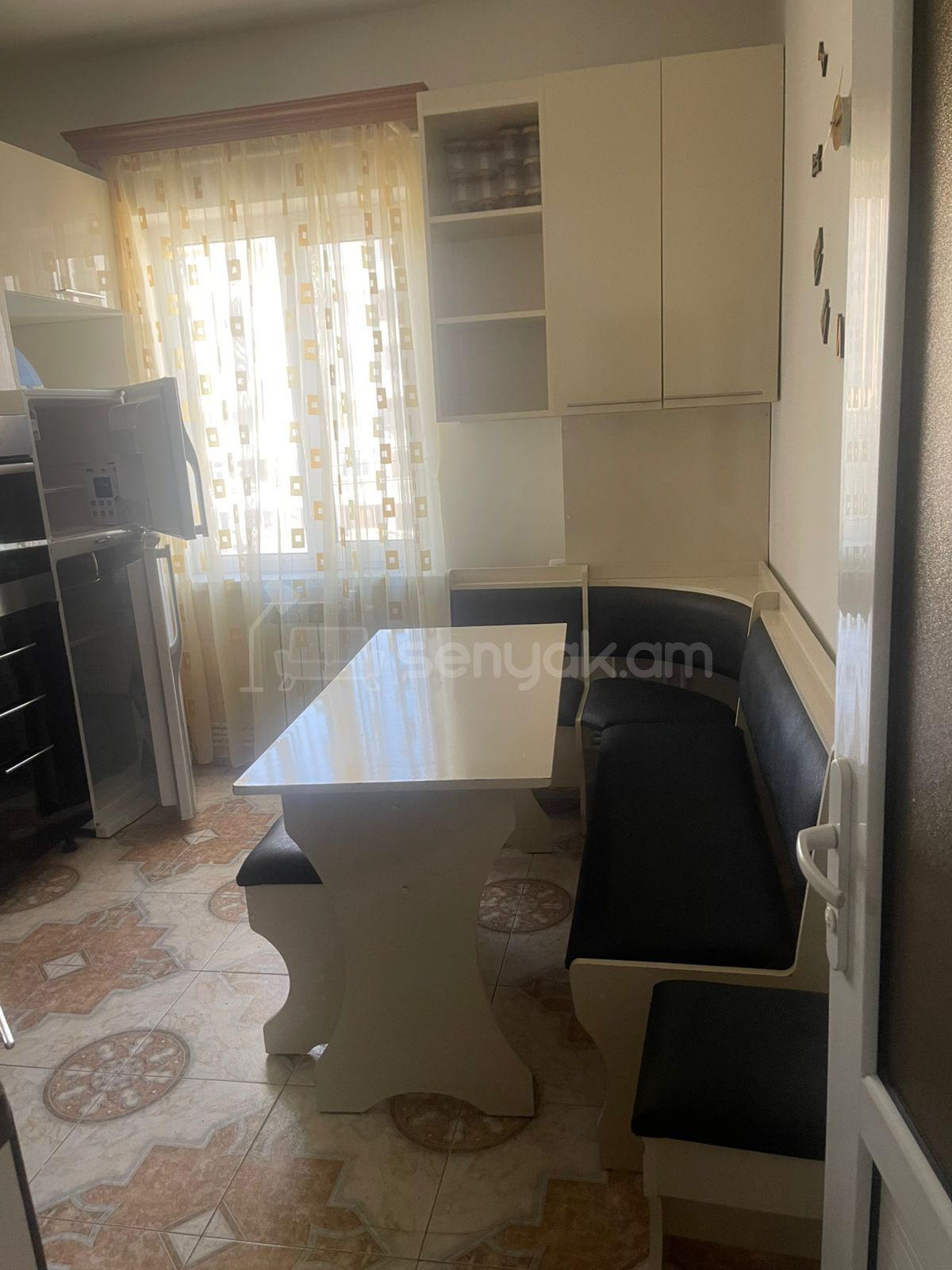 2 Սենյականոց Բնակարան, 72քմ, 9/10 հարկ, Կապիտալ Վերանորոգված, Կահավորված, Արևկող
