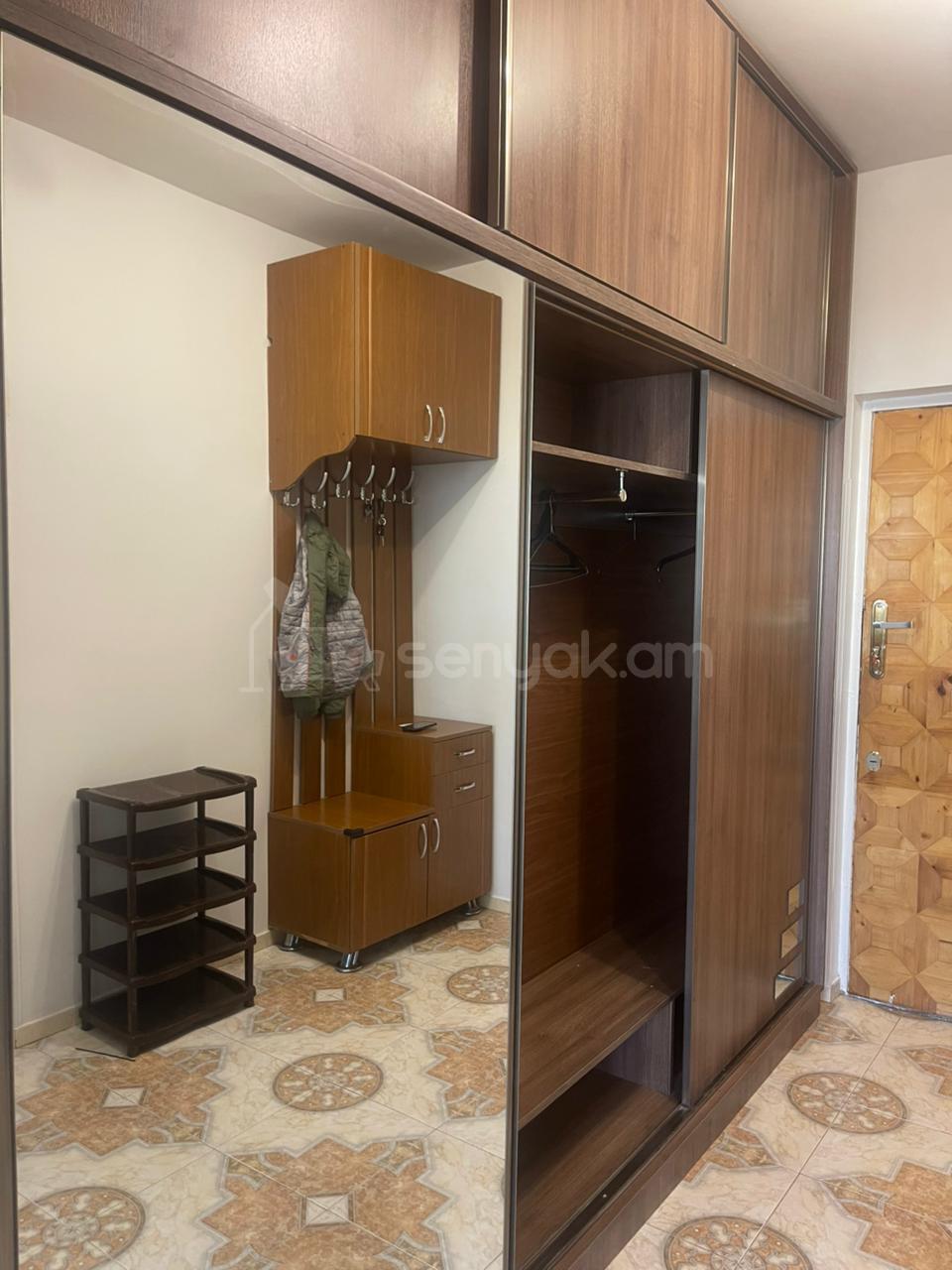 2 Սենյականոց Բնակարան, 72քմ, 9/10 հարկ, Կապիտալ Վերանորոգված, Կահավորված, Արևկող