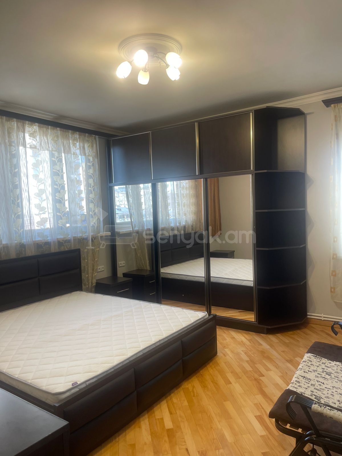 2 Սենյականոց Բնակարան, 72քմ, 9/10 հարկ, Կապիտալ Վերանորոգված, Կահավորված, Արևկող