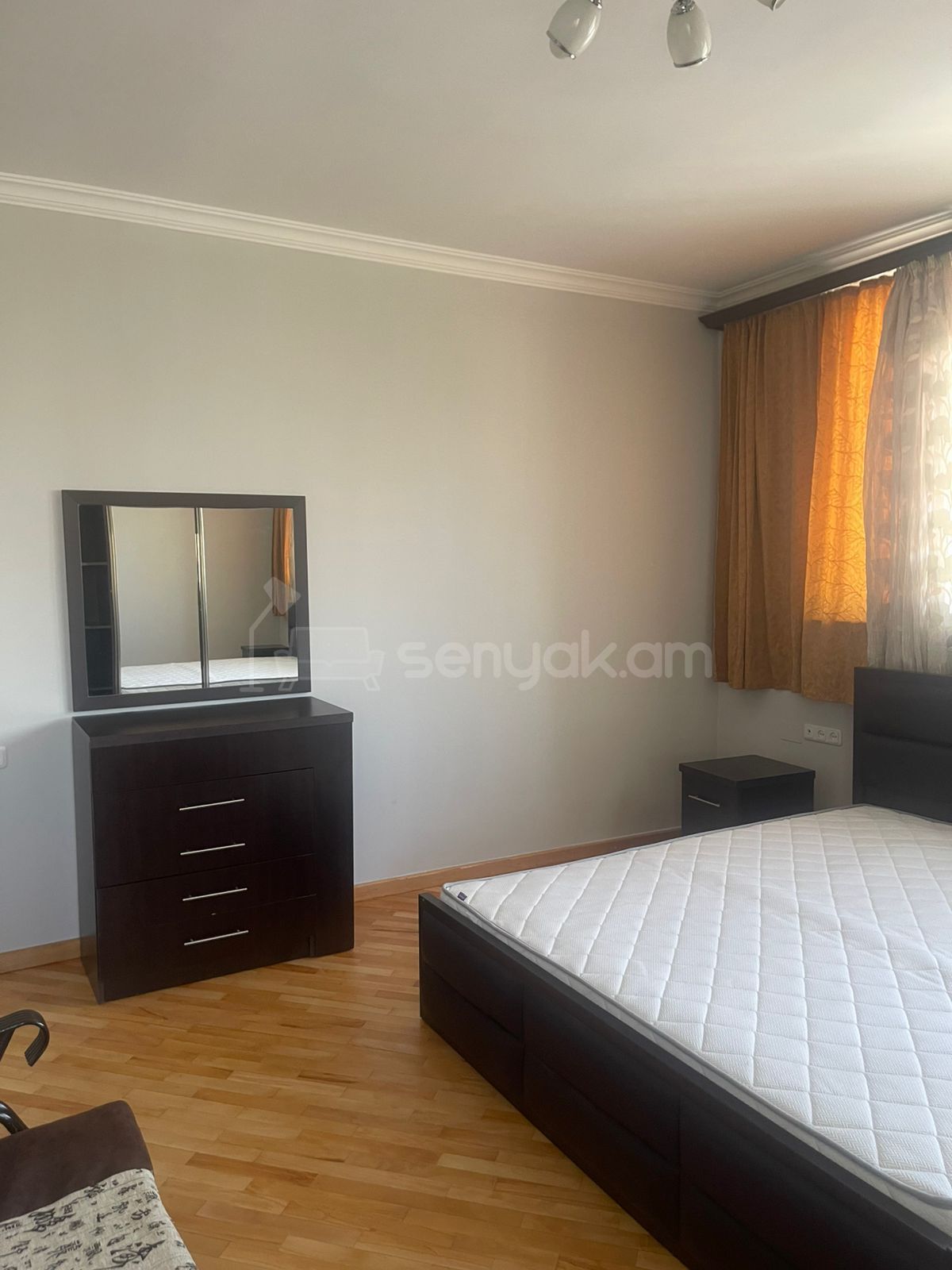 2 Սենյականոց Բնակարան, 72քմ, 9/10 հարկ, Կապիտալ Վերանորոգված, Կահավորված, Արևկող