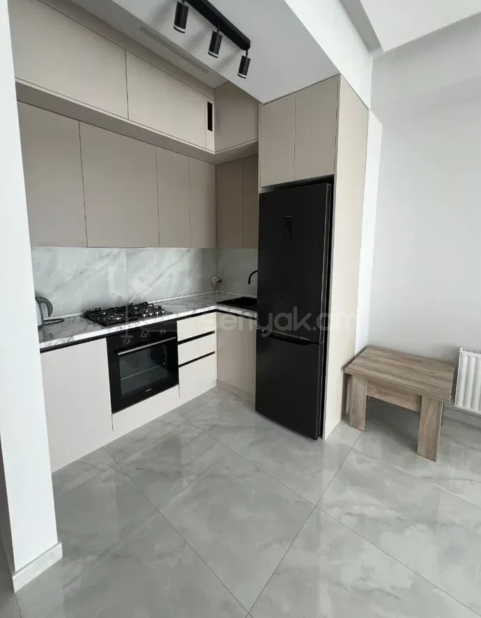 2 Սենյականոց Բնակարան Նորակառույցում, 60քմ, 10/18 հարկ, Կապիտալ Վերանորոգված, Կահավորված