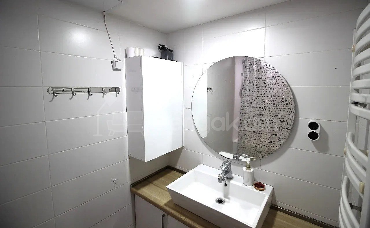 4 Սենյականոց Բնակարան, 103քմ, 6/14 հարկ, Նորմալ Վիճակում