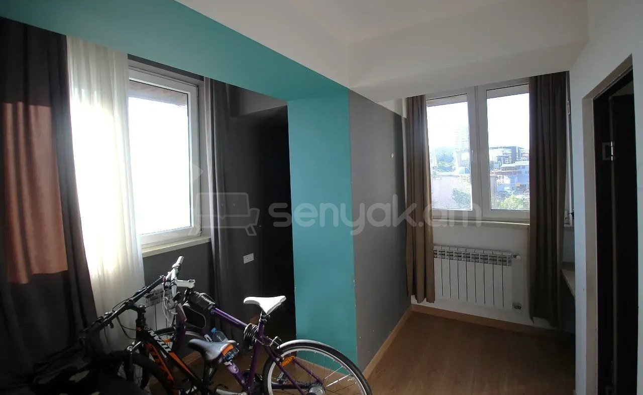 4 Սենյականոց Բնակարան, 103քմ, 6/14 հարկ, Նորմալ Վիճակում