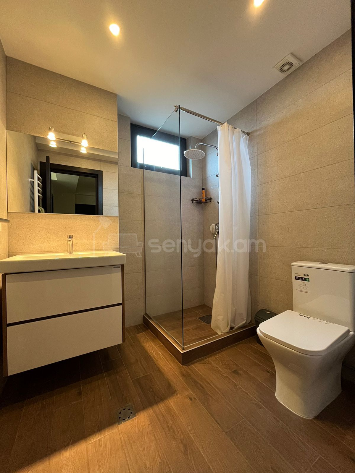 3 Սենյականոց Բնակարան, 78քմ, 1/2 հարկ, Կապիտալ Վերանորոգված, Կահավորված, Արևկող