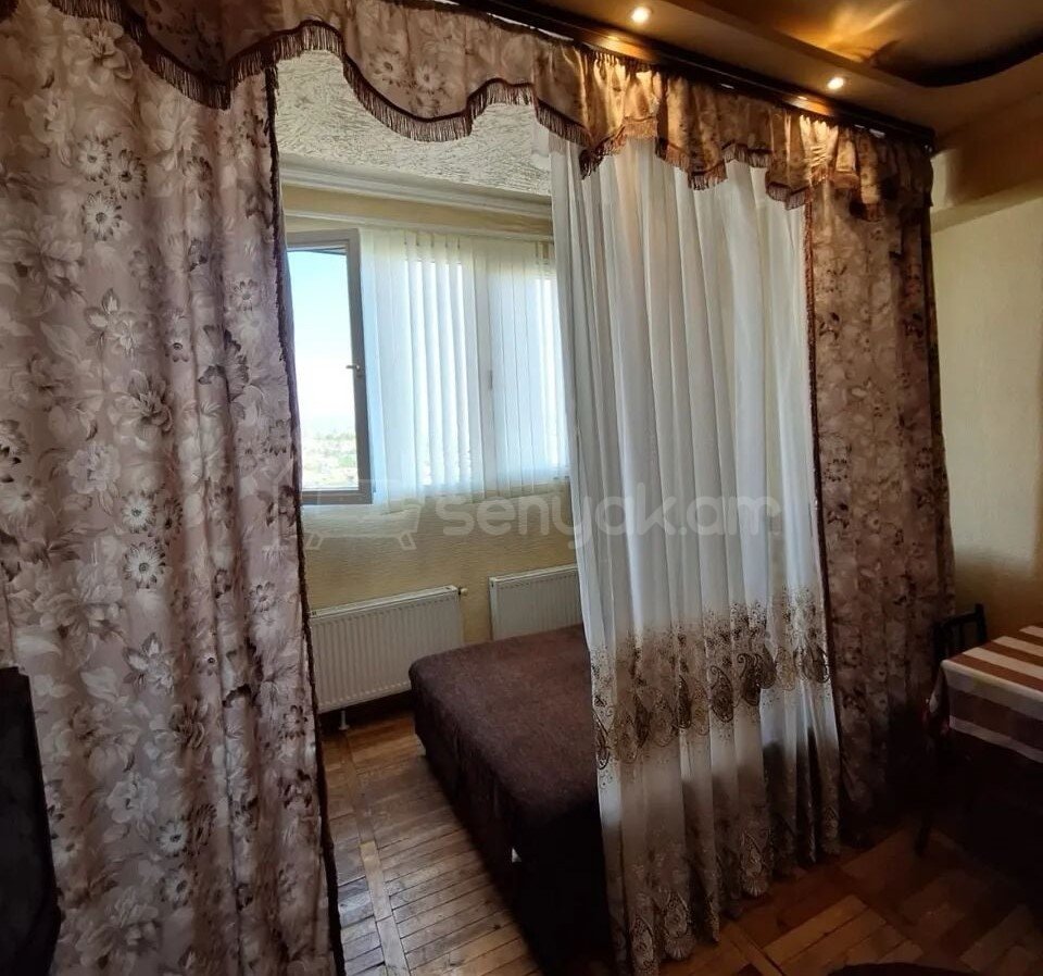 1 Սենյականոց Բնակարան, 41քմ, 9/9 հարկ, Նորմալ Վիճակում