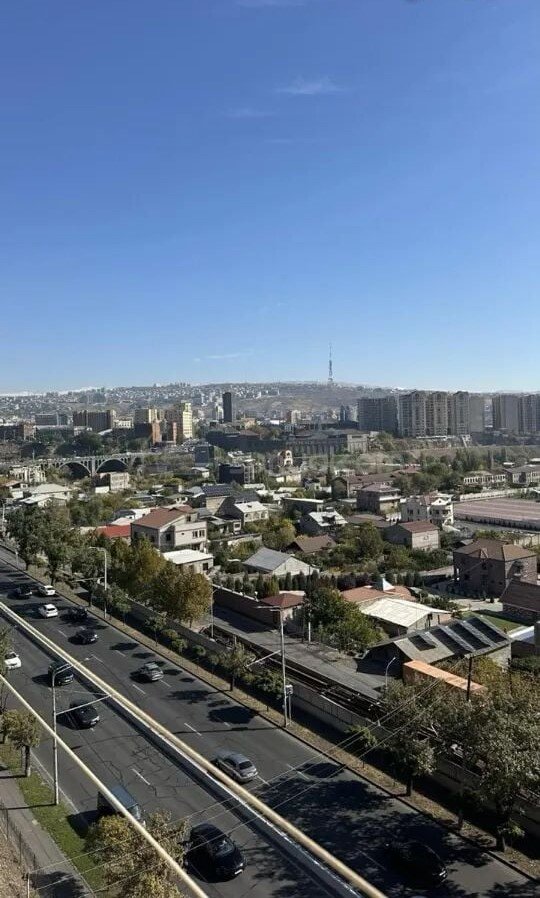 1 Սենյականոց Բնակարան, 41քմ, 9/9 հարկ, Նորմալ Վիճակում