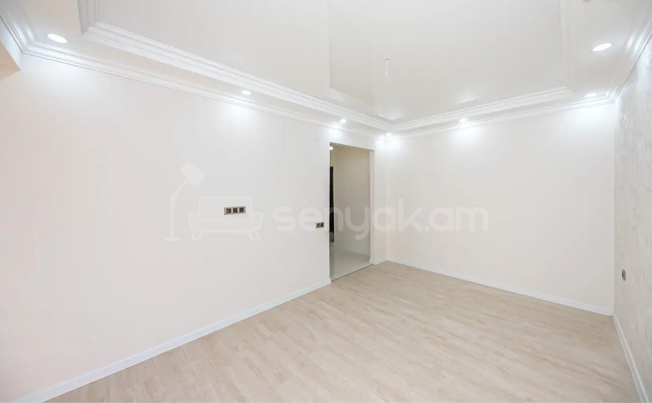 2 Սենյականոց Բնակարան, 42քմ, 2/9 հարկ, Կապիտալ Վերանորոգված