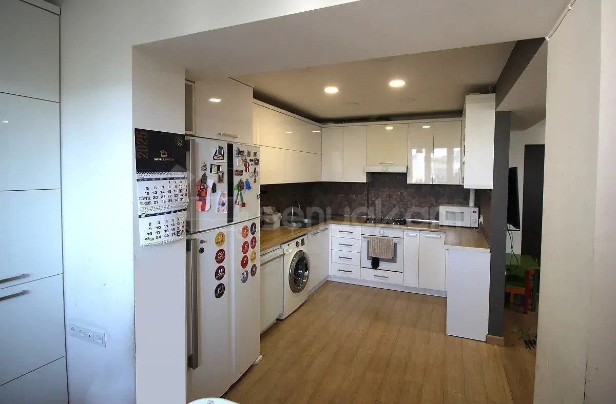 4 Սենյականոց Բնակարան, 103քմ, 6/14 հարկ, Կապիտալ Վերանորոգված