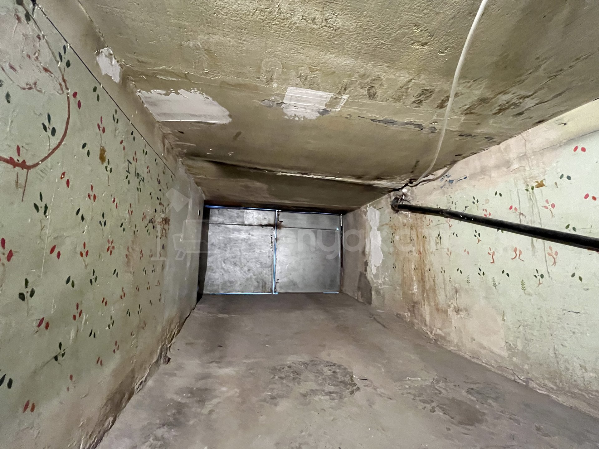 3 Սենյականոց Բնակարան Քարե Շենքում, 48քմ, 1/5 հարկ, Նորմալ Վիճակում