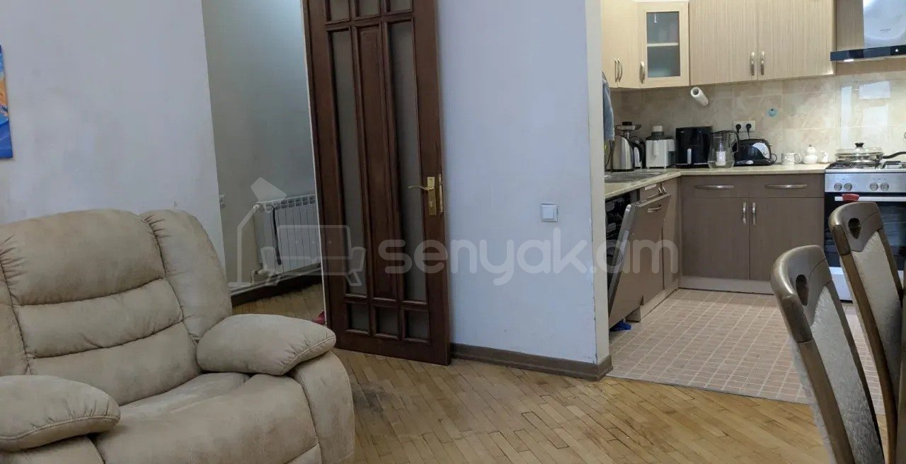 3 Սենյականոց Բնակարան Նորակառույցում, 95քմ, 3/10 հարկ, Նորմալ Վիճակում