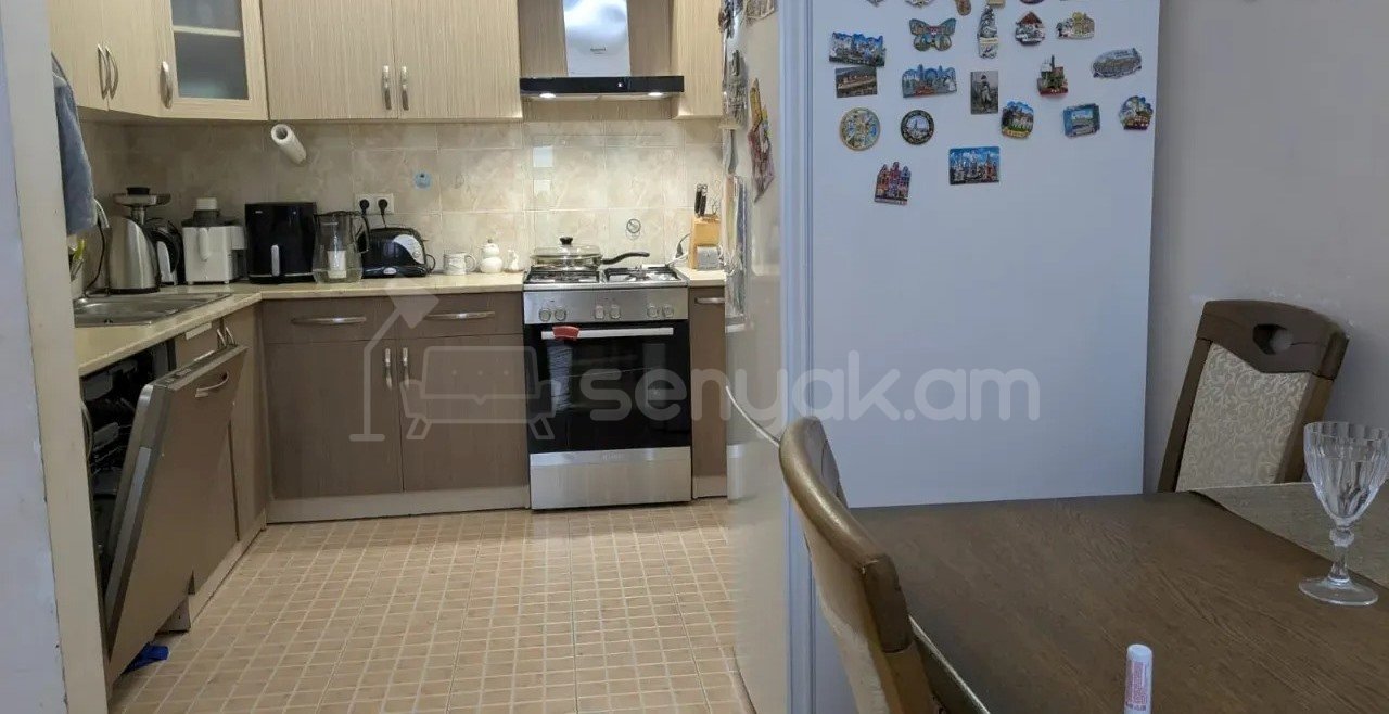 3 Սենյականոց Բնակարան Նորակառույցում, 95քմ, 3/10 հարկ, Նորմալ Վիճակում