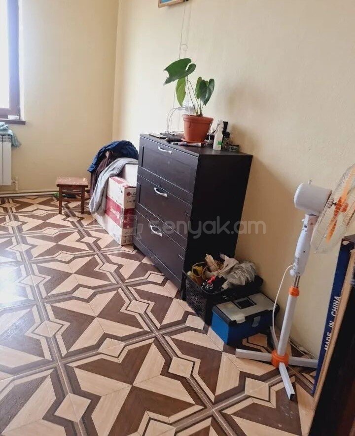 2 Սենյականոց Բնակարան, 70քմ, 8/9 հարկ, Նորմալ Վիճակում