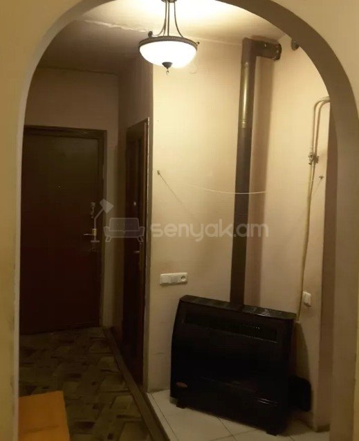 2 Սենյականոց Բնակարան Քարե Շենքում, 61քմ, 2/5 հարկ, Նորմալ Վիճակում