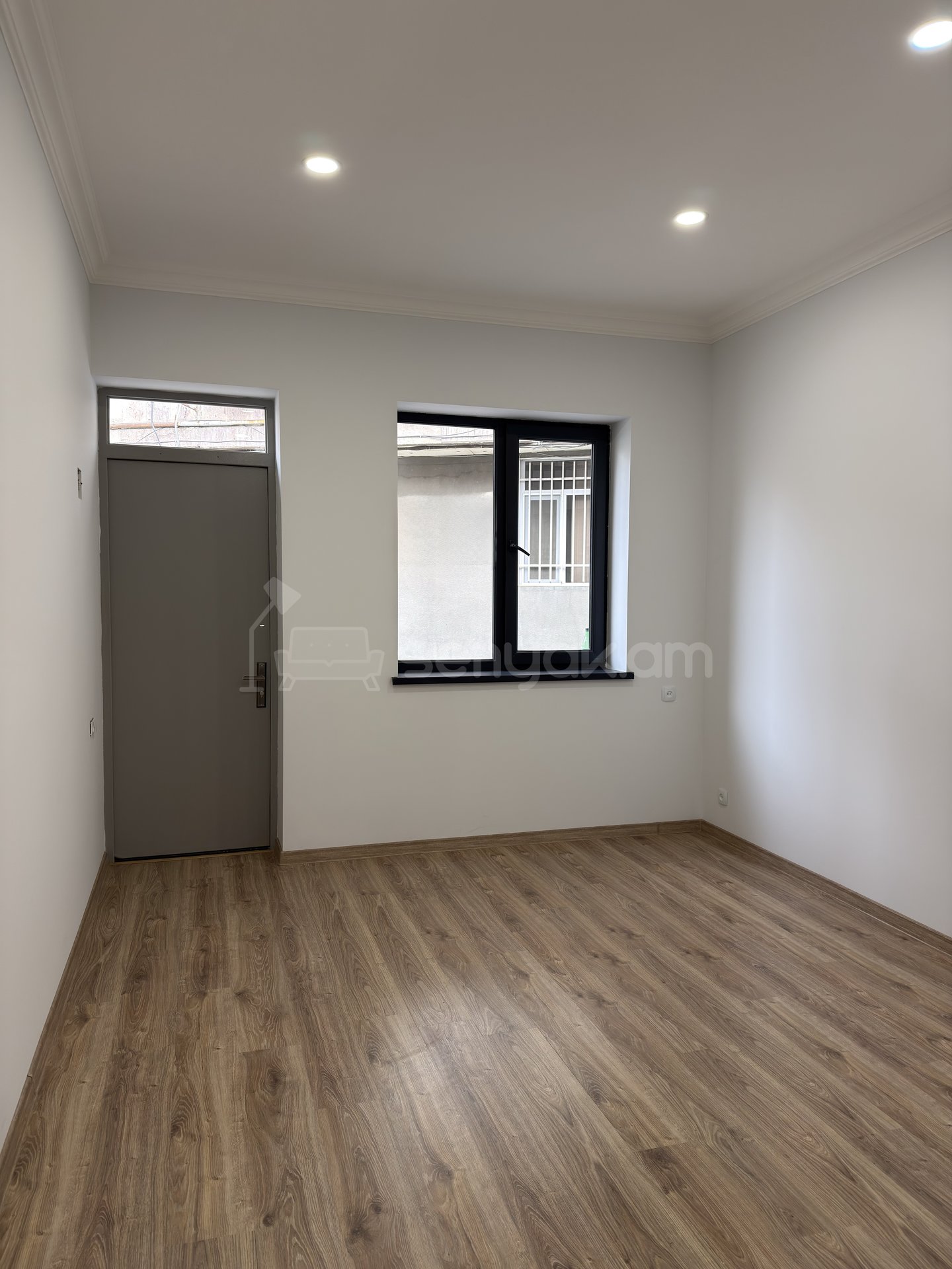 Օֆիսային Տարածք, 22քմ, Կապիտալ Վերանորոգված