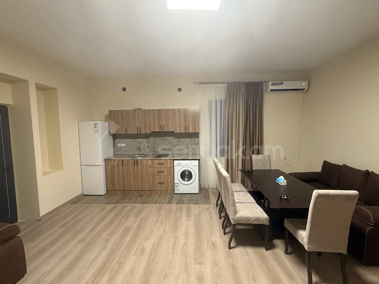 3 Սենյականոց Բնակարան Նորակառույցում, 65քմ, 2/2 հարկ, Նորմալ Վիճակում, Կահավորված, Արևկող