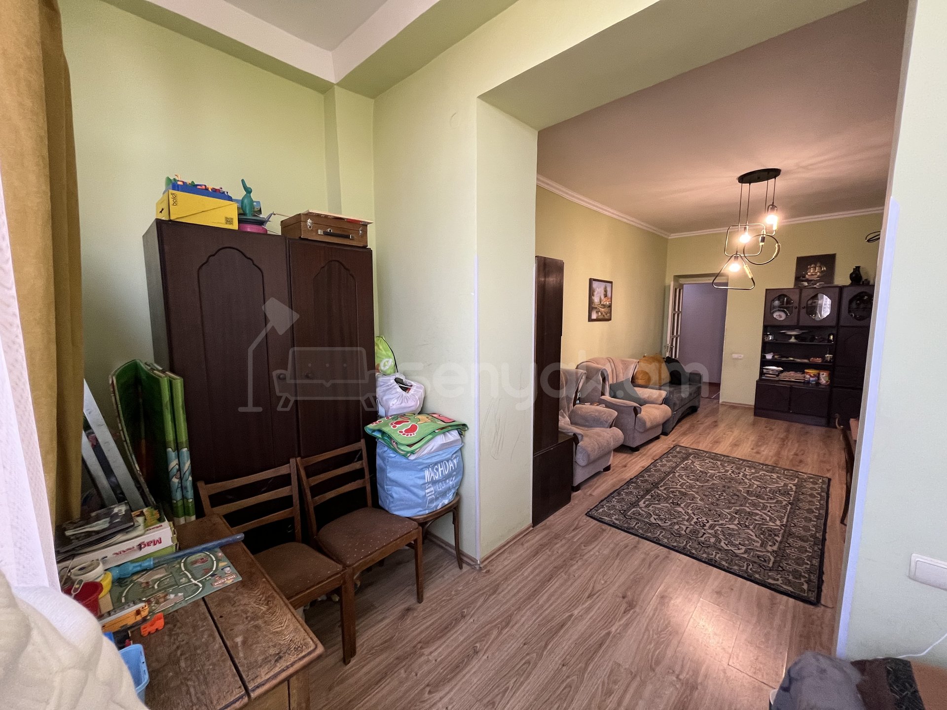 3 Սենյականոց Բնակարան Քարե Շենքում, 59քմ, 4/5 հարկ, Նորմալ Վիճակում