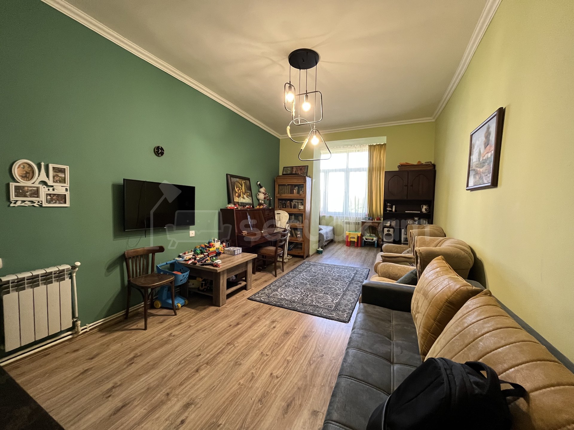 3 Սենյականոց Բնակարան Քարե Շենքում, 59քմ, 4/5 հարկ, Նորմալ Վիճակում