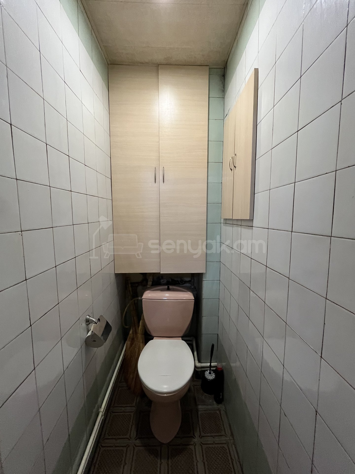 3 Սենյականոց Բնակարան Քարե Շենքում, 59քմ, 4/5 հարկ, Նորմալ Վիճակում