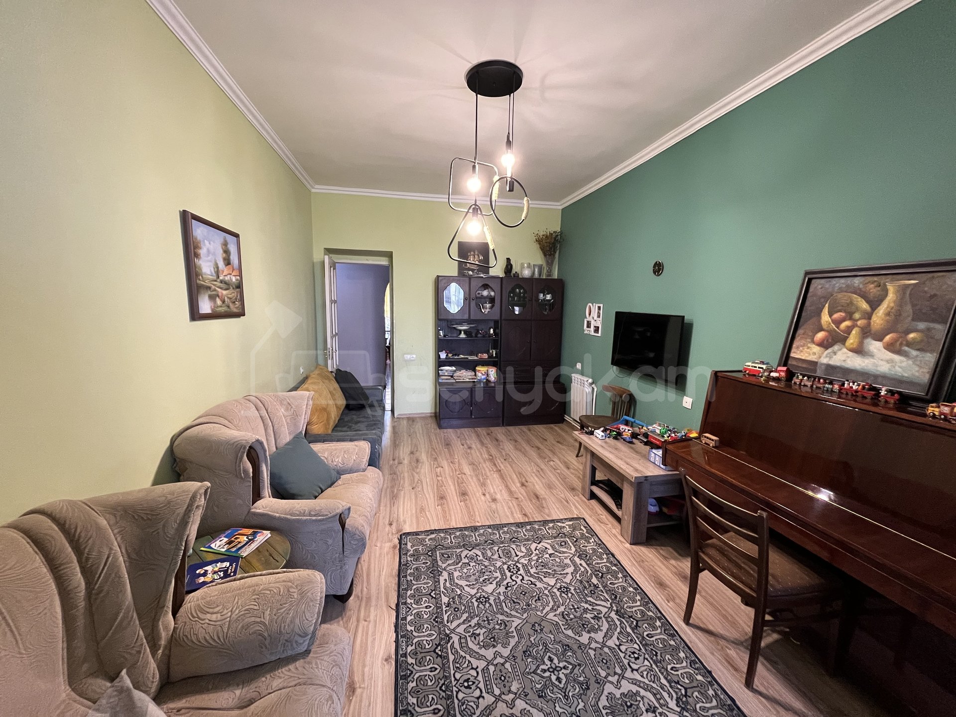 3 Սենյականոց Բնակարան Քարե Շենքում, 59քմ, 4/5 հարկ, Նորմալ Վիճակում