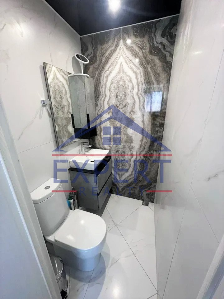 3 Սենյականոց Բնակարան Քարե Շենքում, 85քմ, 5/14 հարկ, Կապիտալ Վերանորոգված, Կահավորված, Արևկող