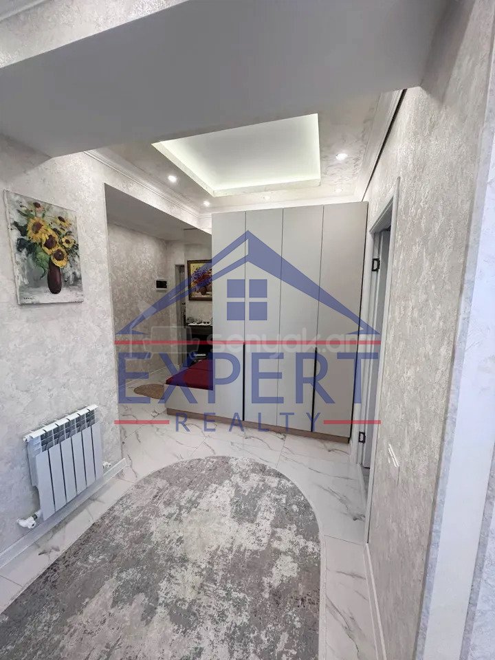 3 Սենյականոց Բնակարան Քարե Շենքում, 85քմ, 5/14 հարկ, Կապիտալ Վերանորոգված, Կահավորված, Արևկող