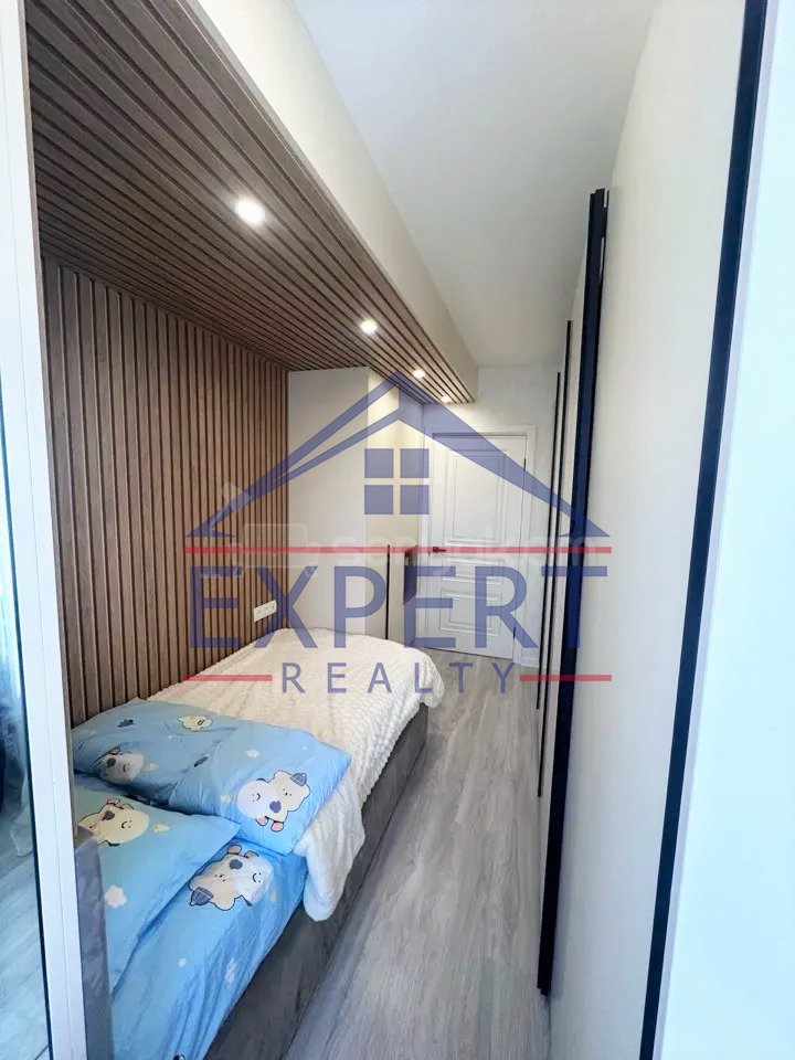 3 Սենյականոց Բնակարան Քարե Շենքում, 85քմ, 5/14 հարկ, Կապիտալ Վերանորոգված, Կահավորված, Արևկող