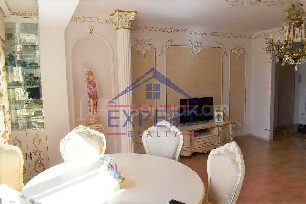 3 Սենյականոց Բնակարան, 74քմ, 6/9 հարկ, Նորմալ Վիճակում