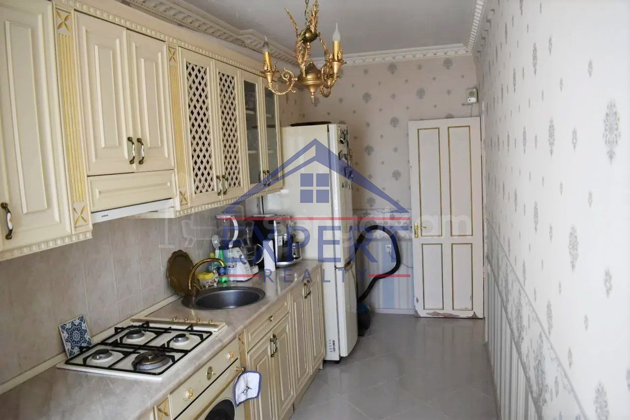 3 Սենյականոց Բնակարան, 74քմ, 6/9 հարկ, Նորմալ Վիճակում