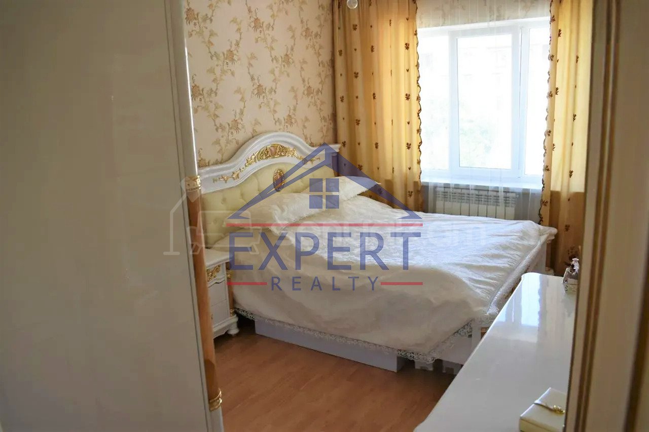 3 Սենյականոց Բնակարան, 74քմ, 6/9 հարկ, Նորմալ Վիճակում