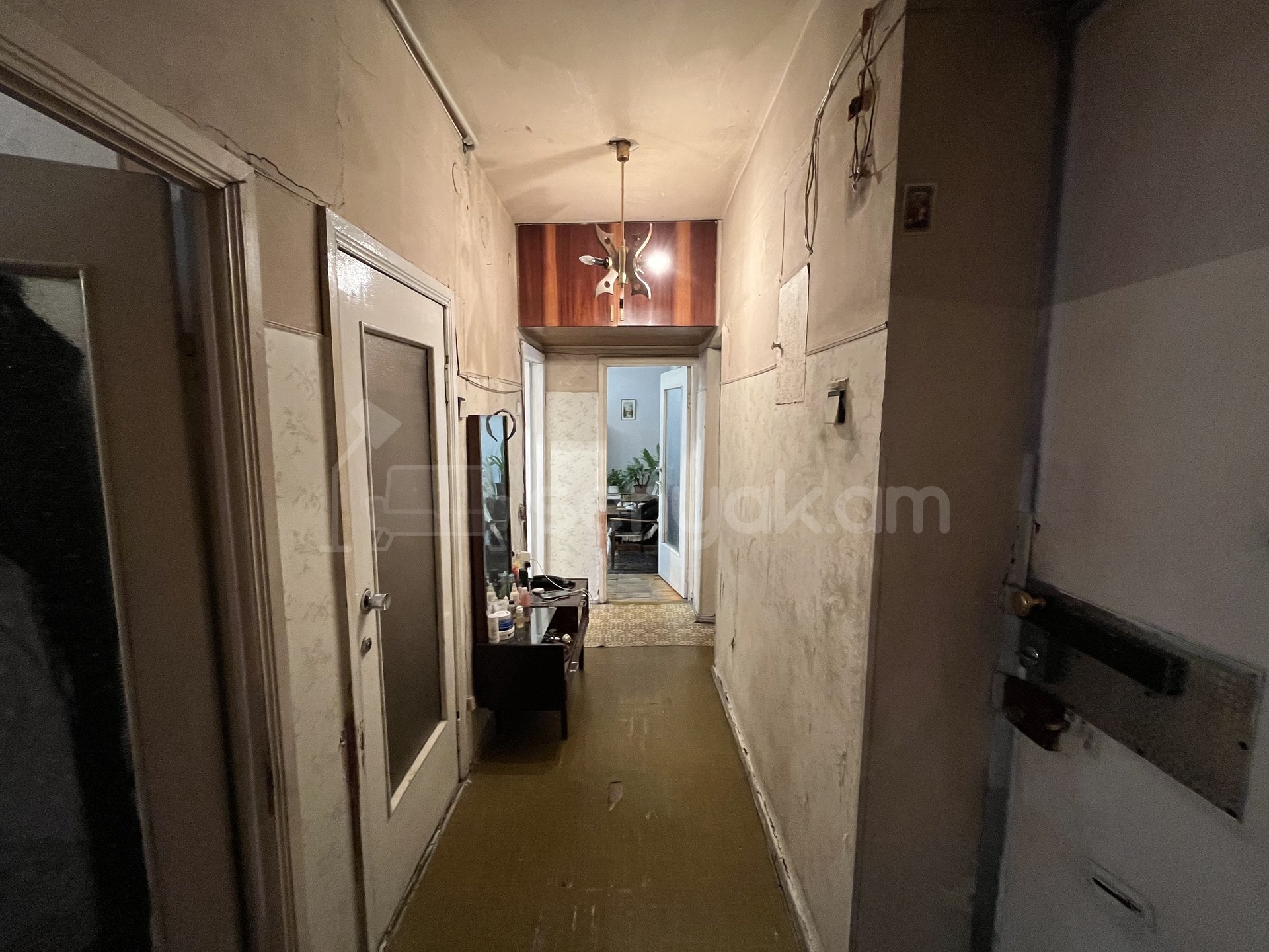 3 Սենյականոց Բնակարան Քարե Շենքում, 67քմ, 2/5 հարկ, Կոսմետիկ Վերանորոգված