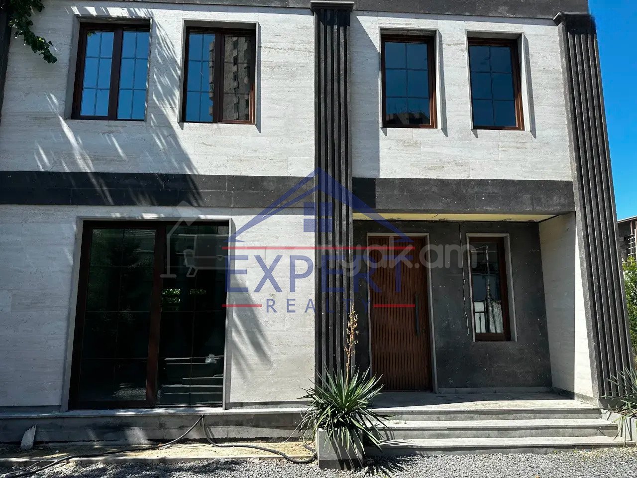 4 Սենյականոց Սեփական Տուն, 160քմ, Դիզայներական Վերանորոգված, Ավտոտնակով