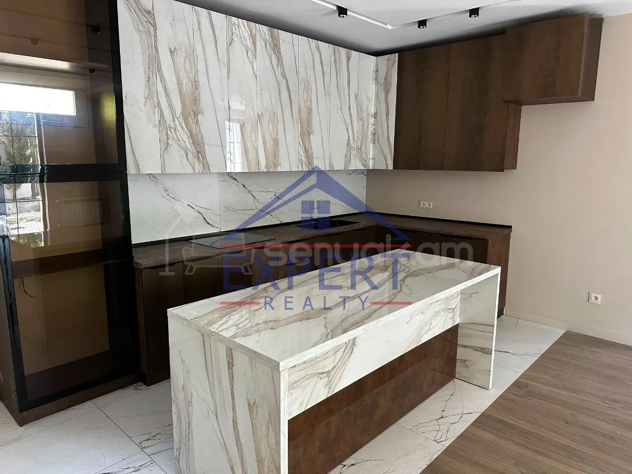 4 Սենյականոց Սեփական Տուն, 160քմ, Դիզայներական Վերանորոգված, Ավտոտնակով