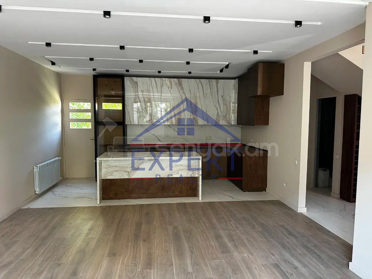 4 Սենյականոց Սեփական Տուն, 160քմ, Դիզայներական Վերանորոգված, Ավտոտնակով