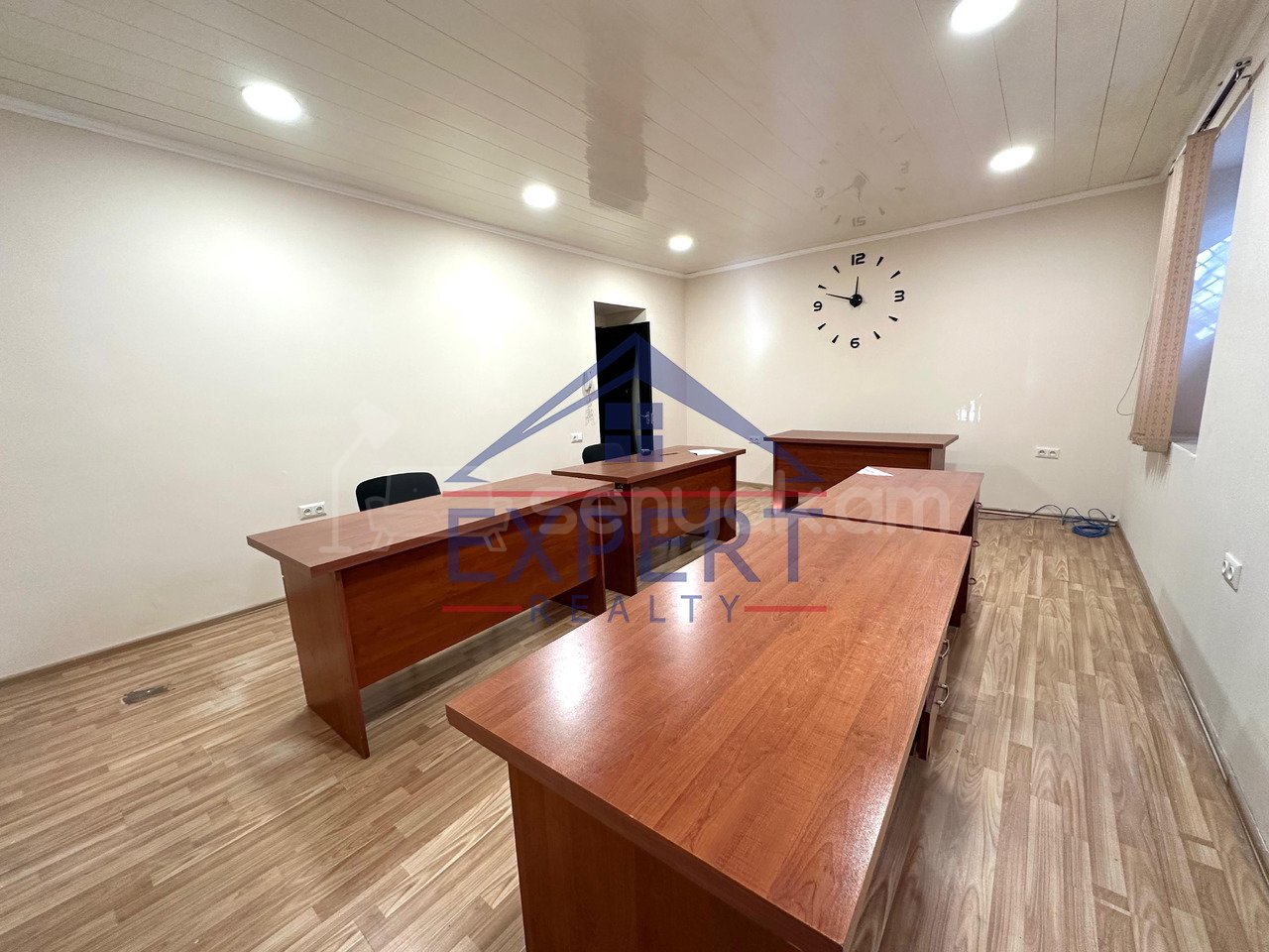 Օֆիսային Տարածք, 90քմ, Կապիտալ Վերանորոգված